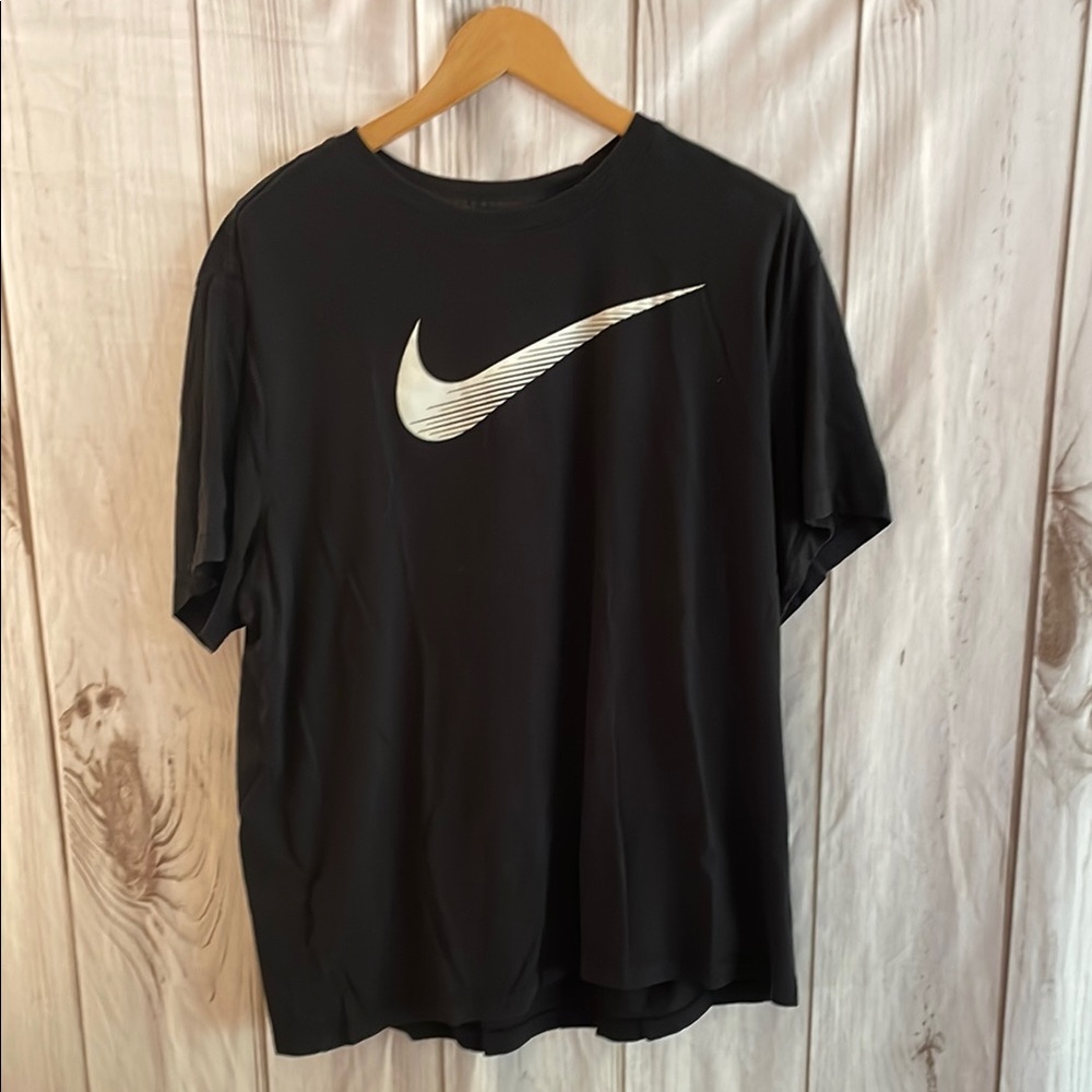 Nike Men's Black Short Sleeve Tee Shirt with White Swoosh Dri-Fit Fabric XXL
